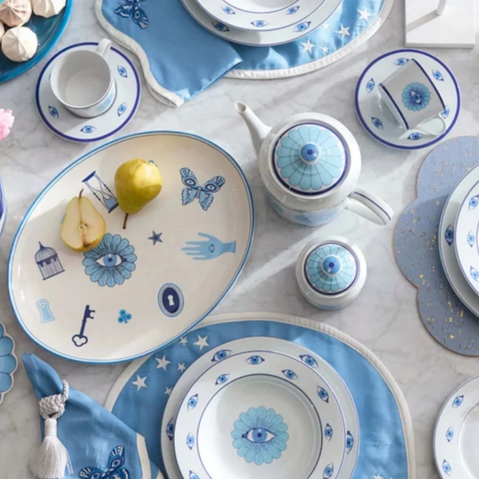 Imbryk dzbanek do herbaty Jonathan Adler Druggist porcelanowy biało-niebieski