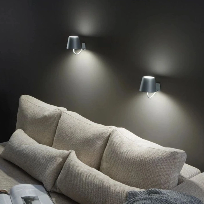 Lampa ścienna Poldina Zafferano bezprzewodowa